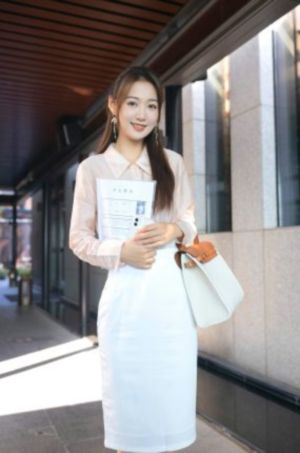 善良女秘书在线